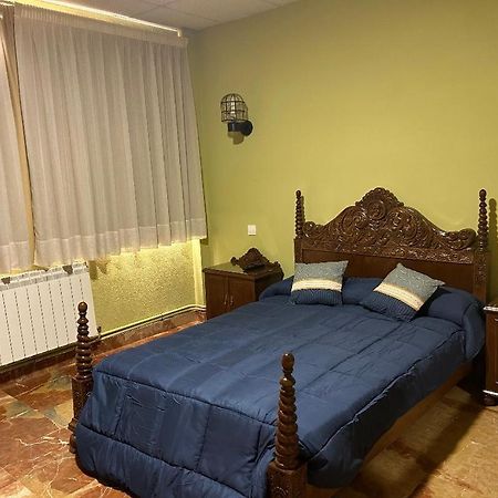 Hostal Transilvania Santa Cruz de Moncayo Exteriör bild