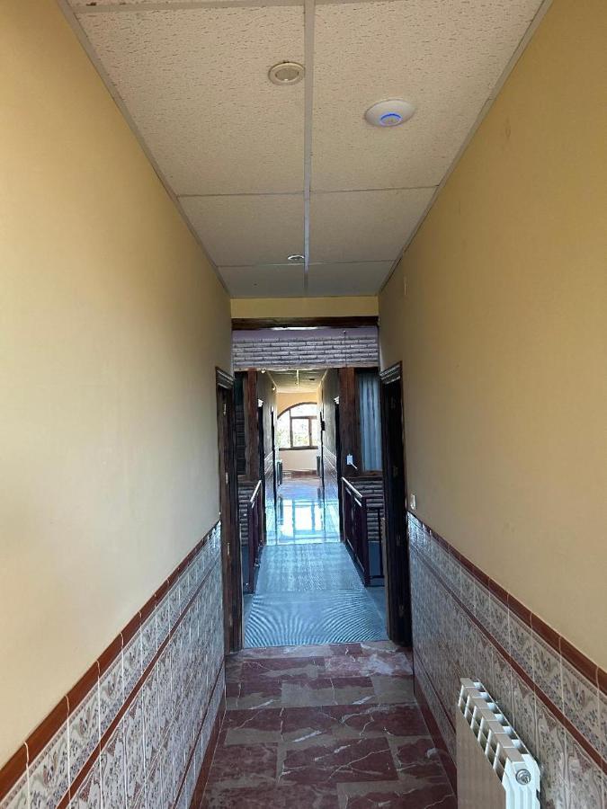 Hostal Transilvania Santa Cruz de Moncayo Exteriör bild