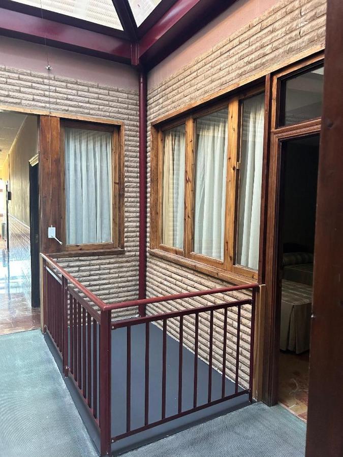 Hostal Transilvania Santa Cruz de Moncayo Exteriör bild